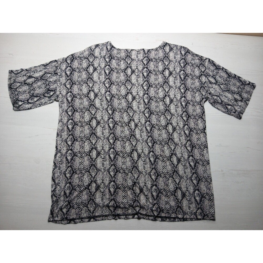 Zenana Outfitters Womens Longsleeve Geometric Snake Skin Print Size Large